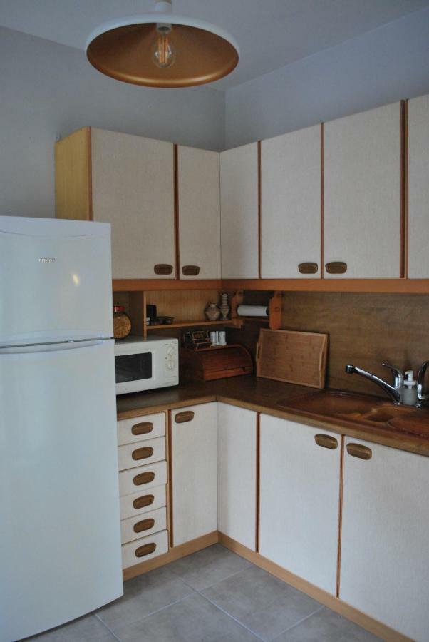 Cornelia Apartment Palaiontsiflikion Exterior photo